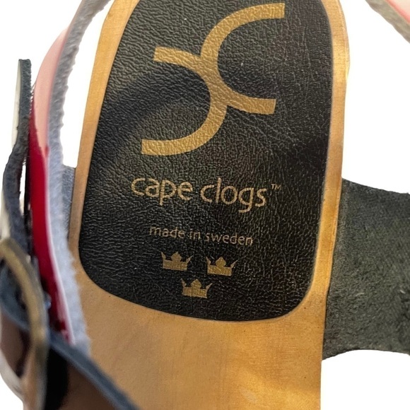 CAPE Clogs Red & Black patent leather open toed - Picture 4 of 5